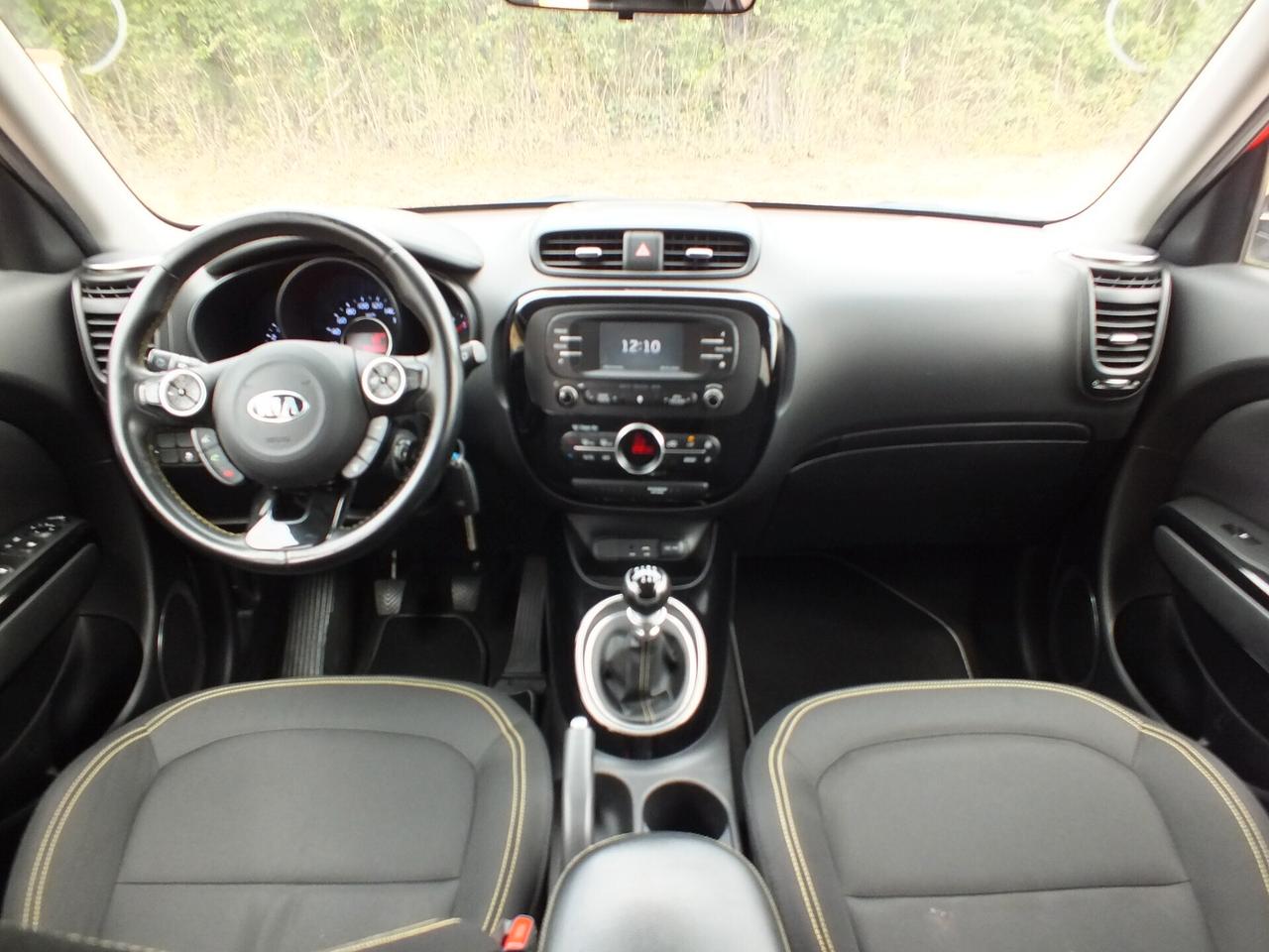 KIA SOUL 1.6 CRDi 136 CV EURO 6-RETROCAMERA-