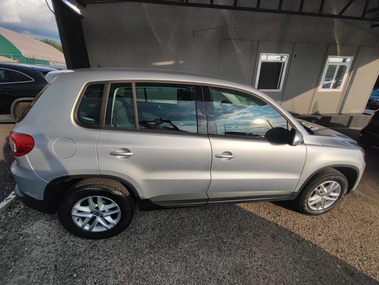 Volkswagen Tiguan 2.0 16V TDI DPF Sport & Style (18°)