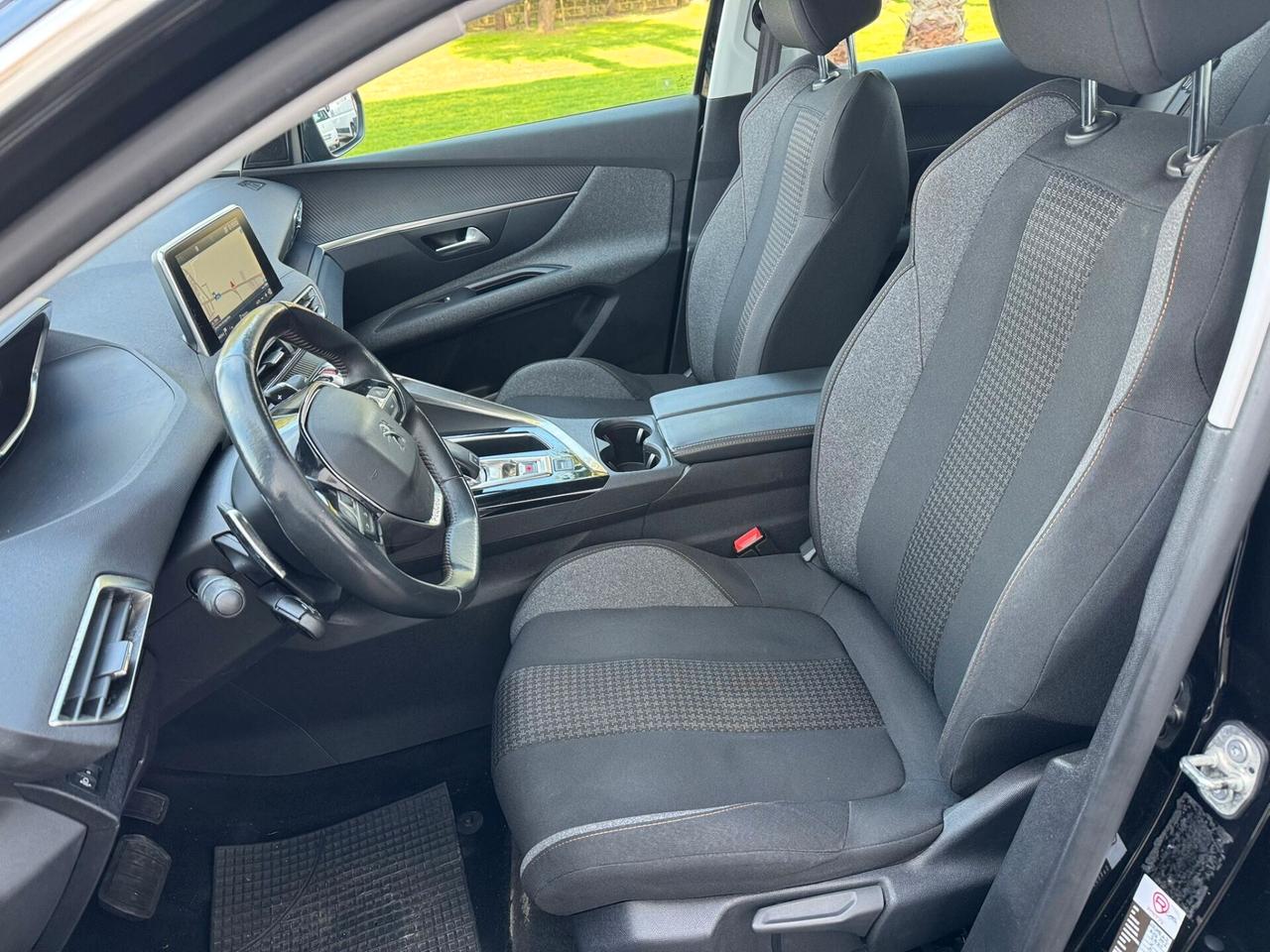 Peugeot 3008 1.5HDi 130