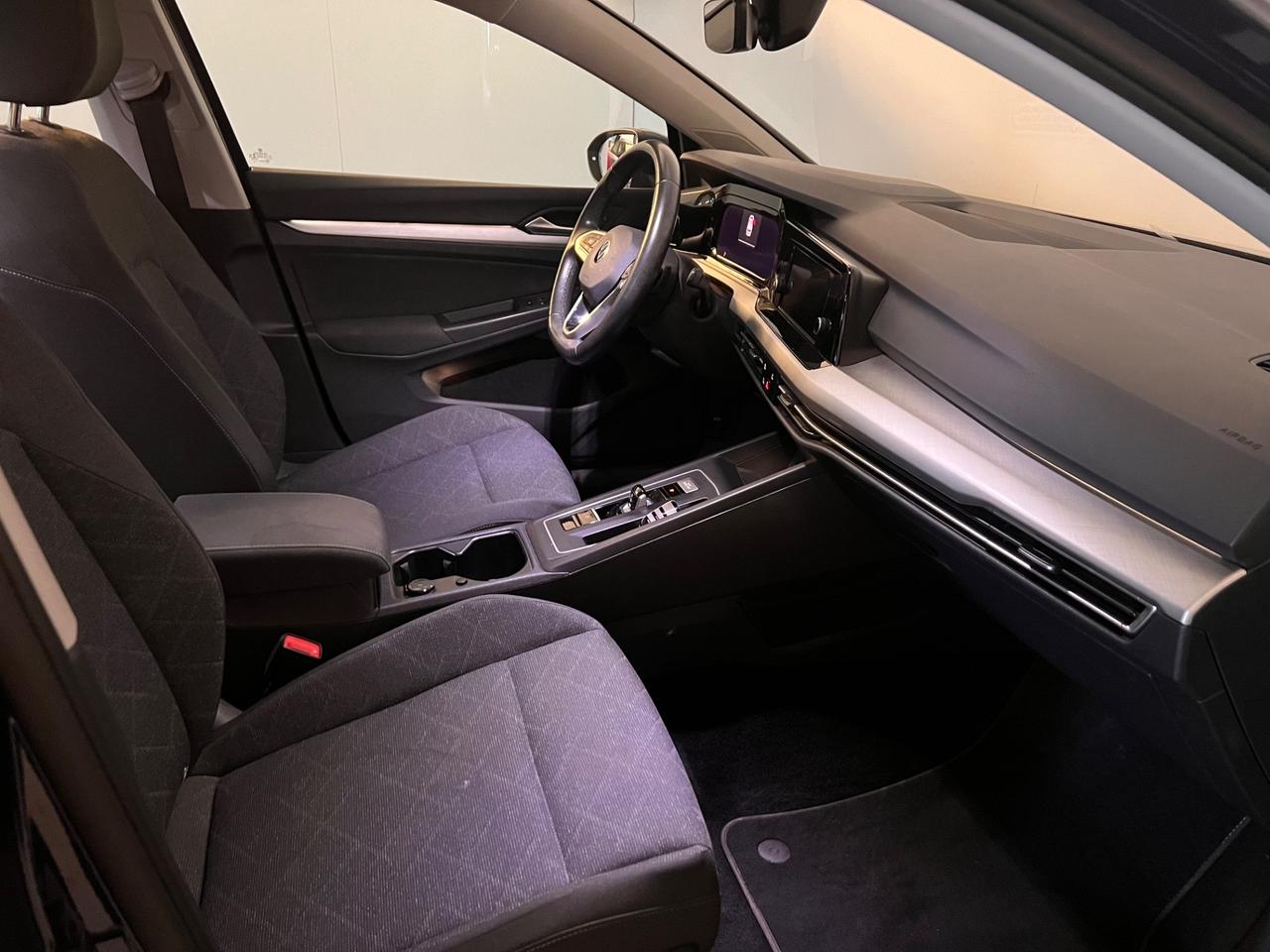 Volkswagen Golf 2.0 TDI DSG Life 115cv