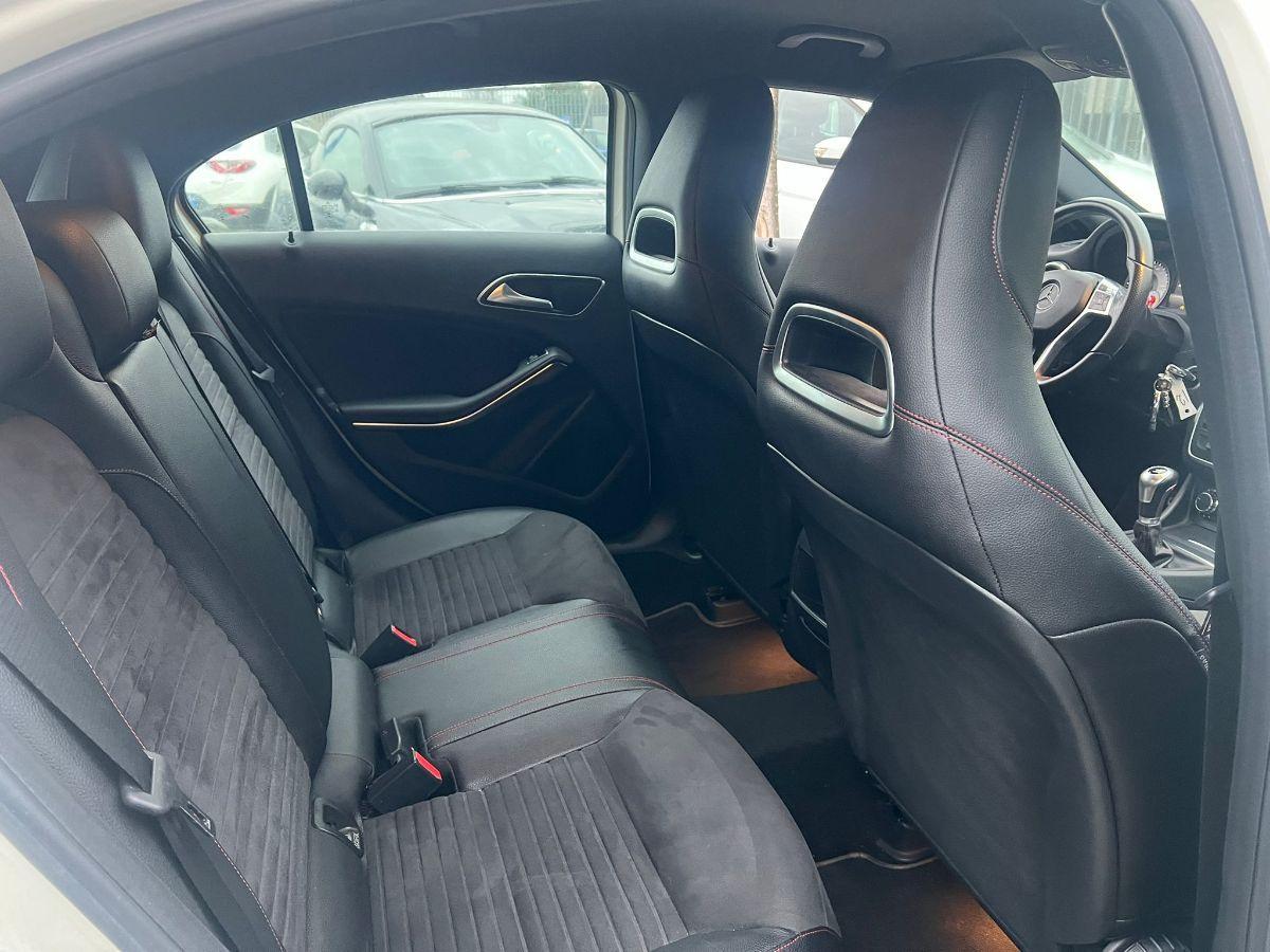 MERCEDES - Classe A - A 180 CDI Dark Night Edition