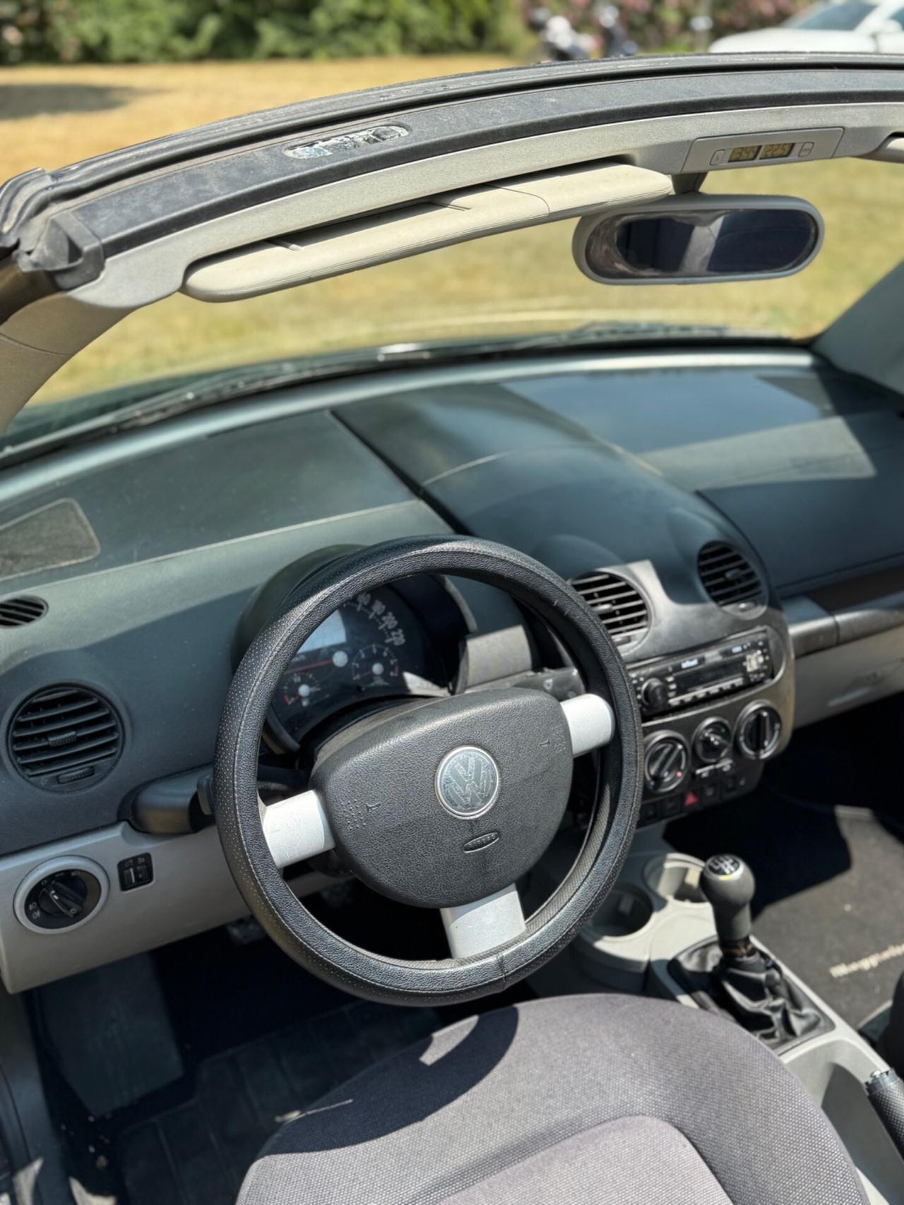 Volkswagen New Beetle 1.4 16V Cabrio