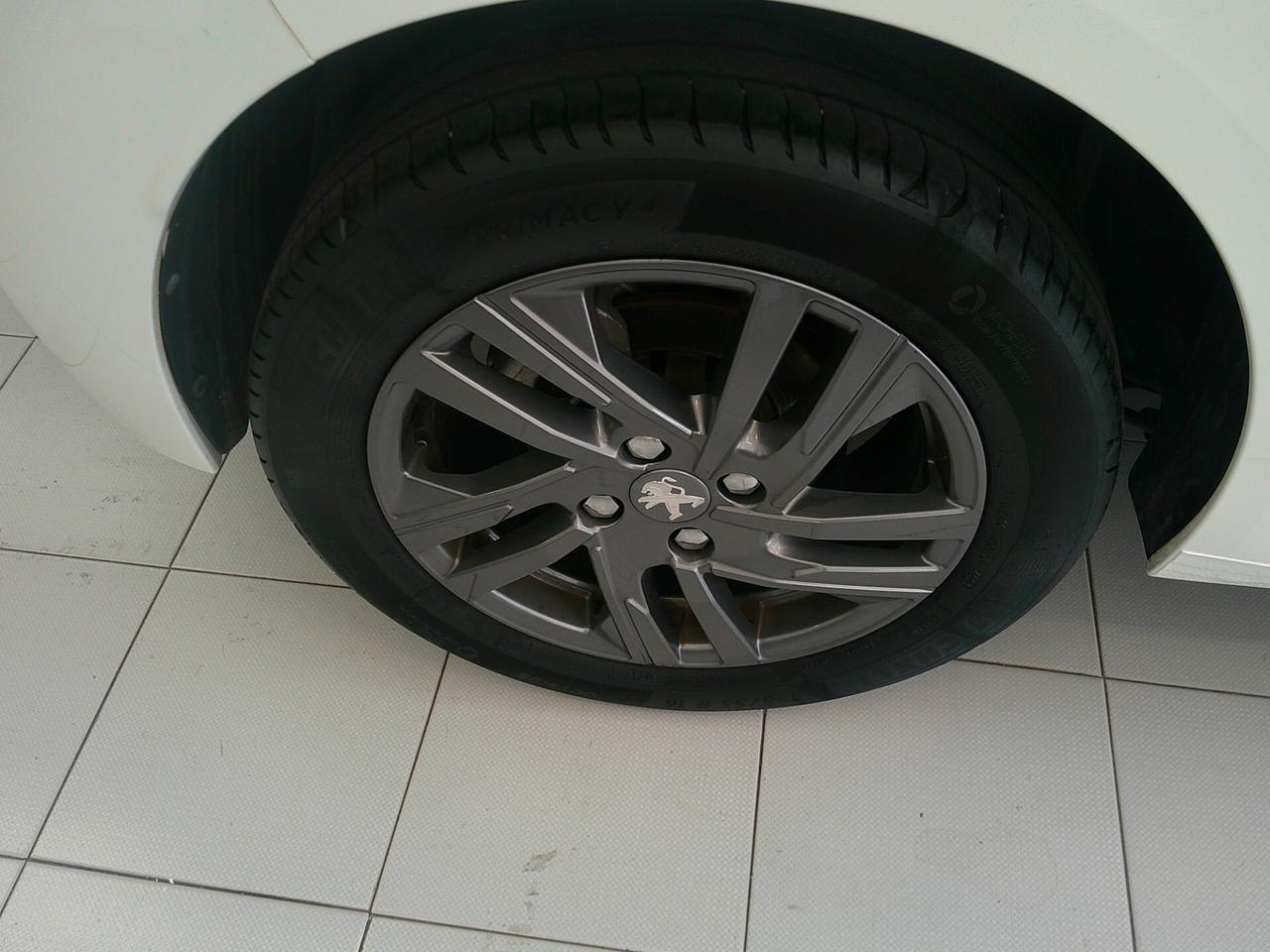 Peugeot 208 BlueHDi 100 Stop&Start 5 porte Active Pack