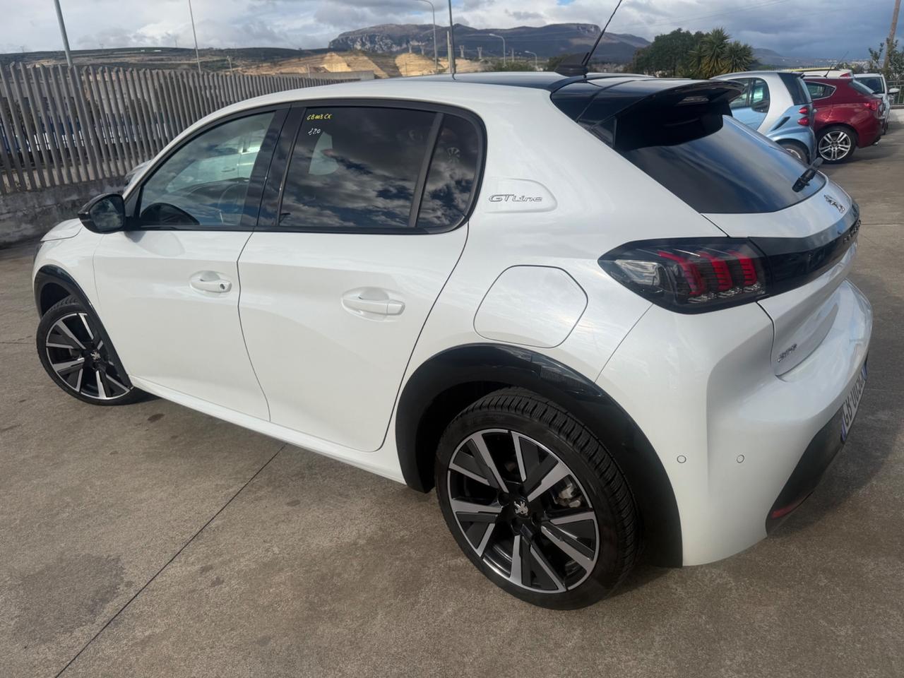 Peugeot 208 PureTech 100 Stop&Start 5 porte GT Line