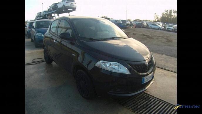Lancia Ypsilon 1.0 FireFly 5 porte S&S Hybrid Alberta Ferretti