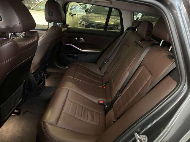 BMW 320 Serie 3 320d Touring mhev 48V Luxury auto