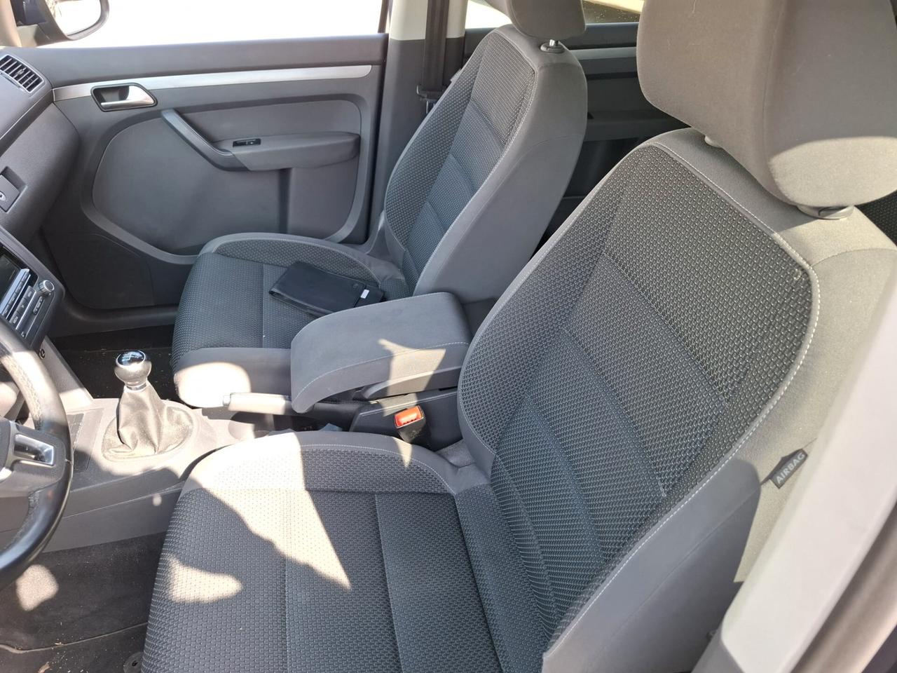 Volkswagen Touran 1.4 TSI Comfortline EcoFuel - COMMERCIANTI