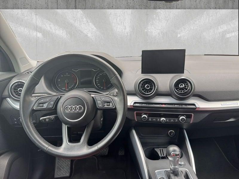 Audi Q2 30 1.6 tdi Admired s-tronic