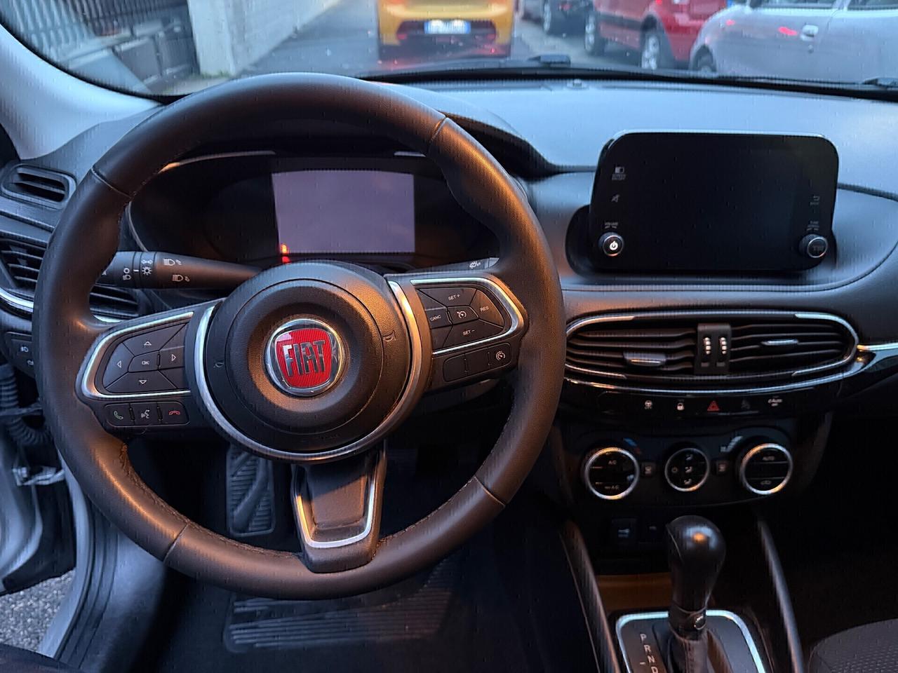 Fiat Tipo 1.5 Hybrid DCT Garmin CAM.AUTOMATICO