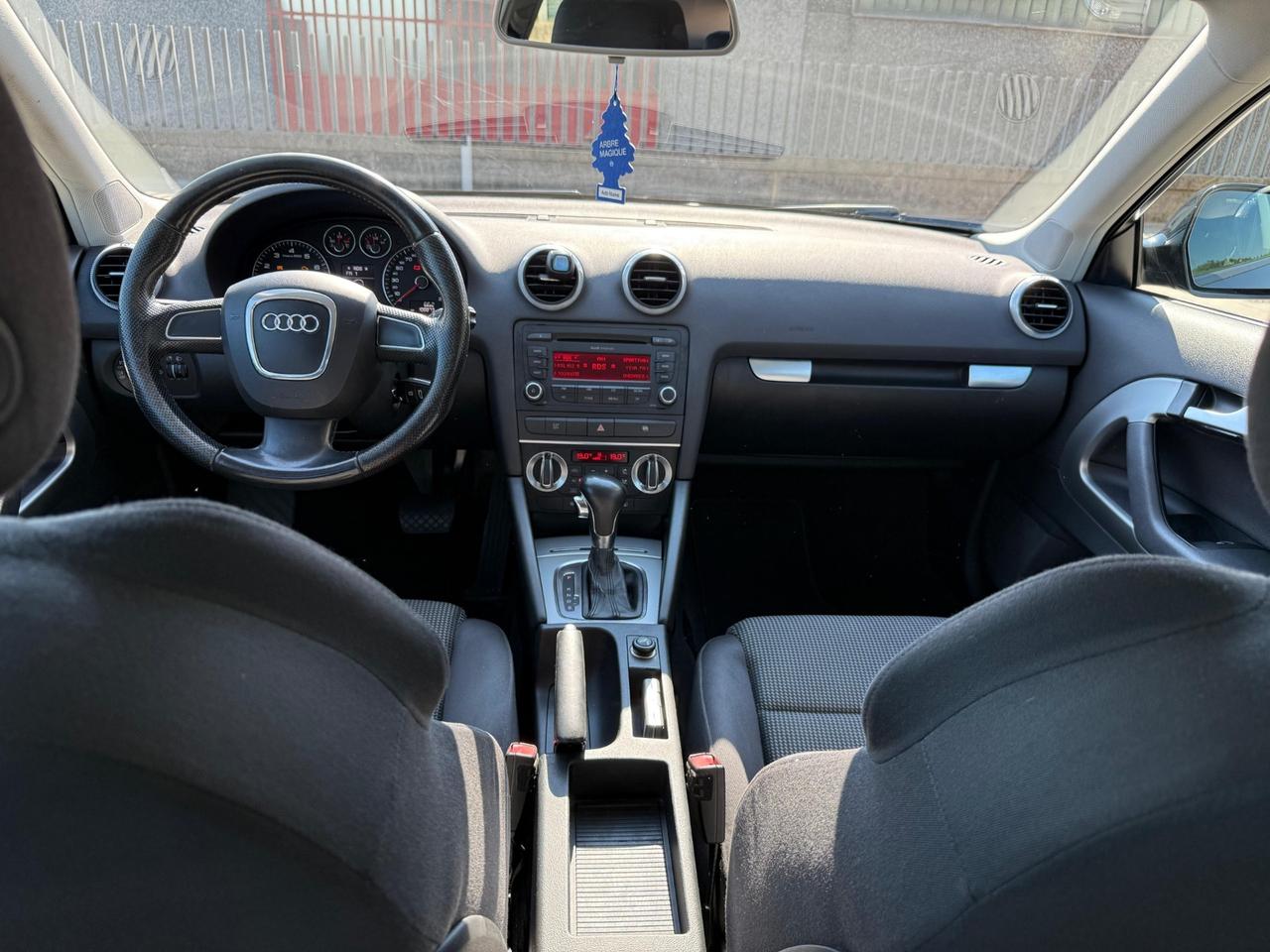 Audi A3 1.6 S-tronic Adatta a Neopatentati