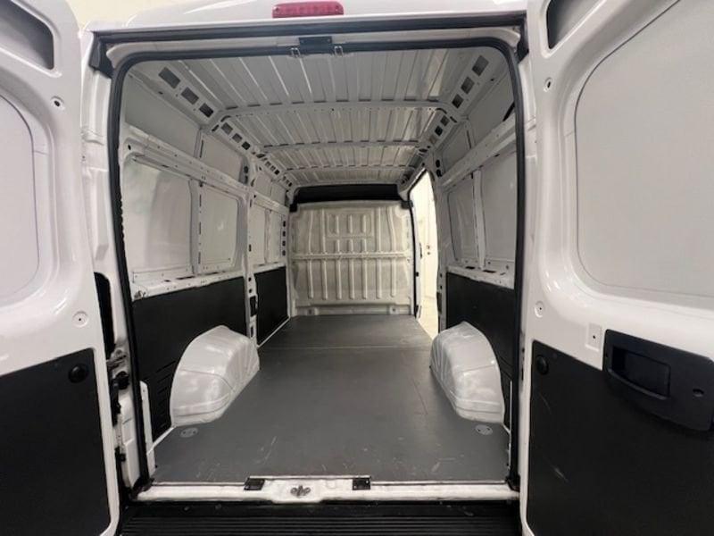 Peugeot Boxer III 335 2019 335 2.2 bluehdi 140cv S&S L2 d.cab. E6d