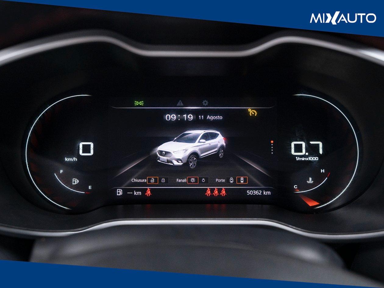 MG ZS 1.5L 5MT Luxury