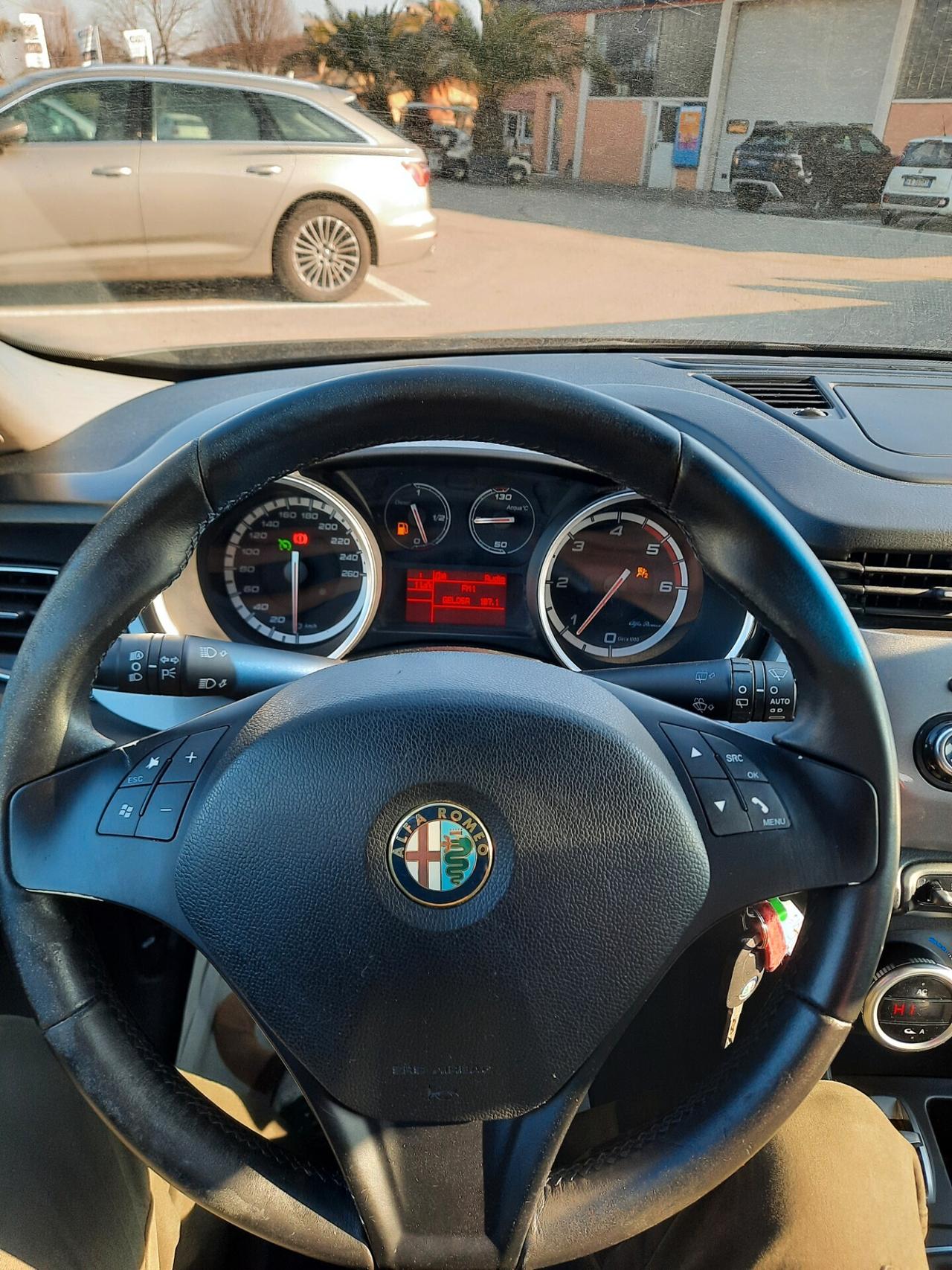 Alfa Romeo Giulietta 1.6 JTDm-2 Ok neopatentati