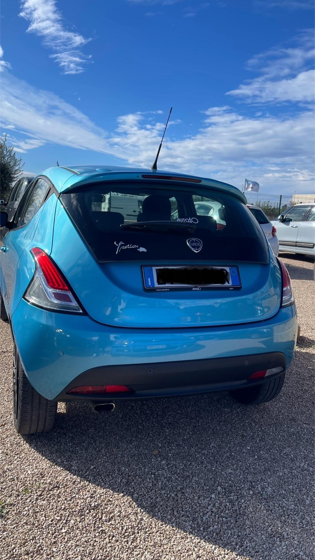 Lancia Ypsilon 1.2 69 CV 5 porte GPL