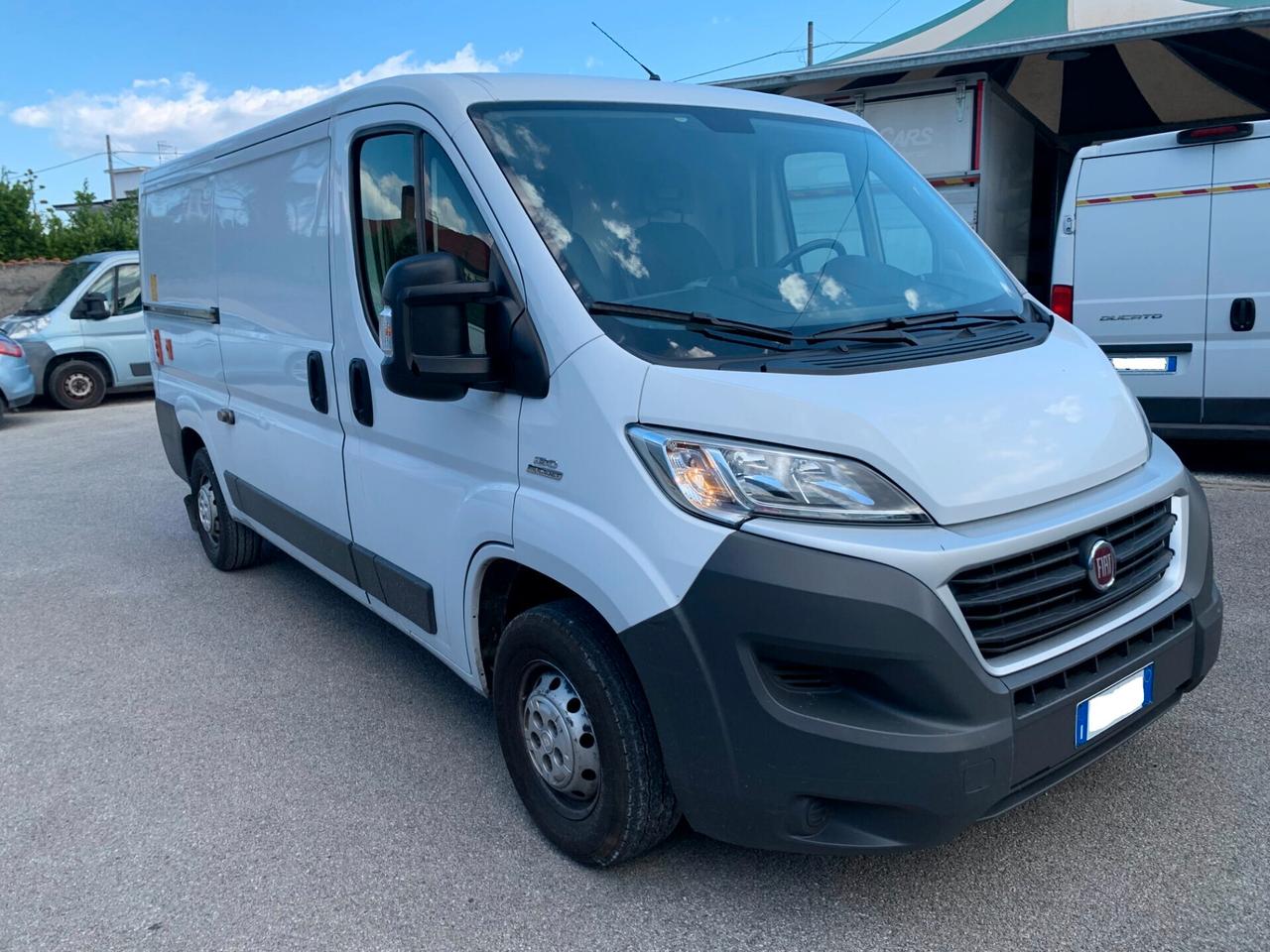 NOLEGGIO AUTO/ FURGONI/ MINIVAN