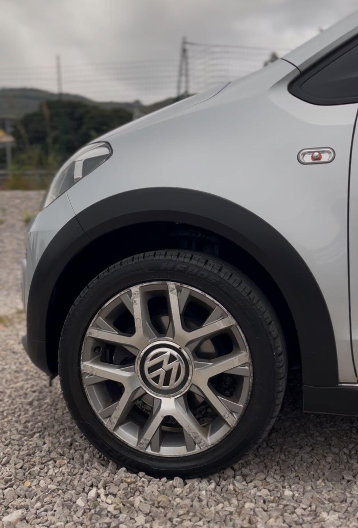 Volkswagen up! 1.0 75 CV 5p. Cross