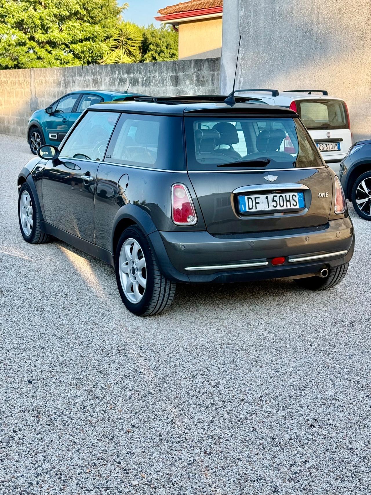 Mini 1.6 16V One Park Lane