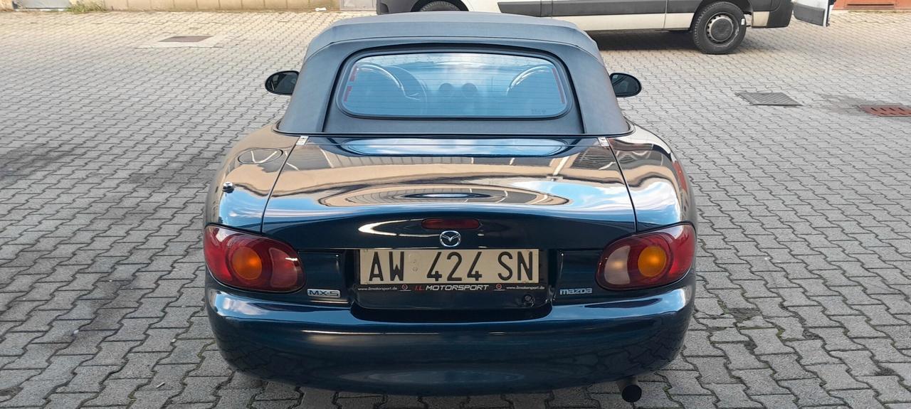 Mazda MX-5 1.6i 16V cat