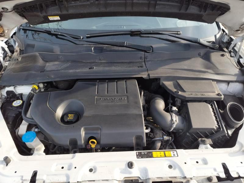 Jaguar E-Pace 2.0d i4 SE awd 150cv gancio traino