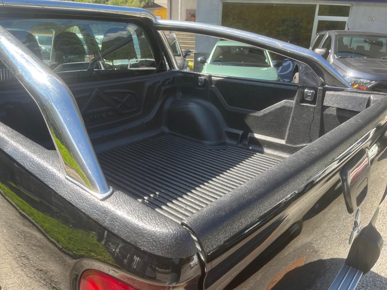 Mitsubishi L200 2.5 DI-D/136CV Double Cab Invite