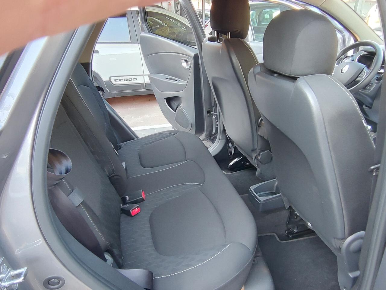 Renault Captur 900 TCE BENZINA SPORT EDITION 2