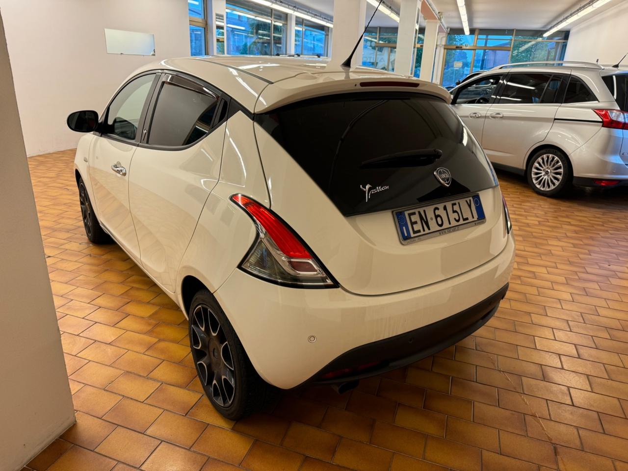 Lancia Ypsilon 1.3 MJT EURO 5B OK NEOPATENTATI