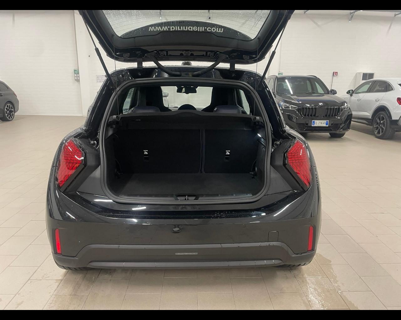 MINI Mini 5ª serie (F66) - Mini Cooper C Favoured