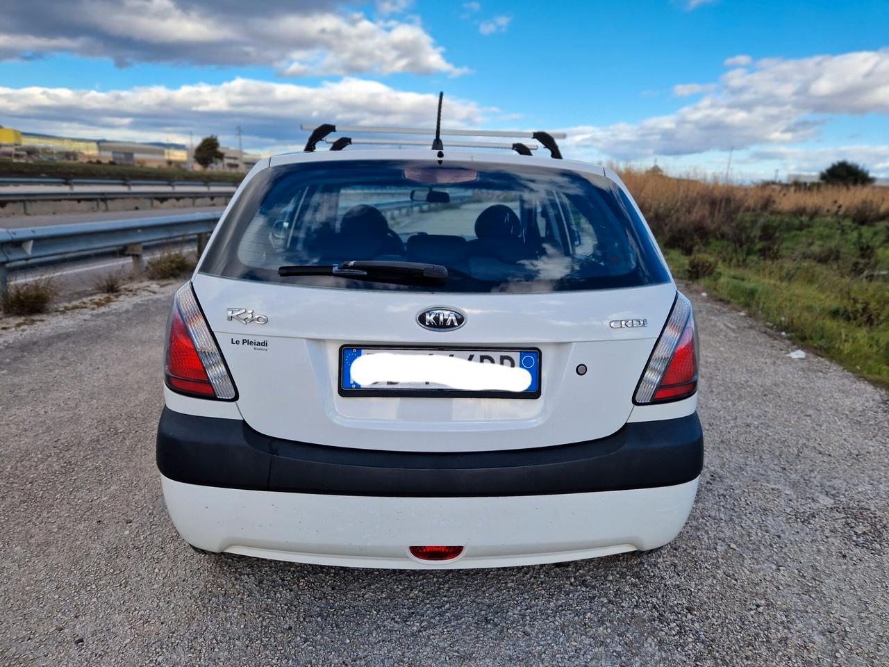 Kia Rio 1.5 16V CRDi 5p. EX Challenge