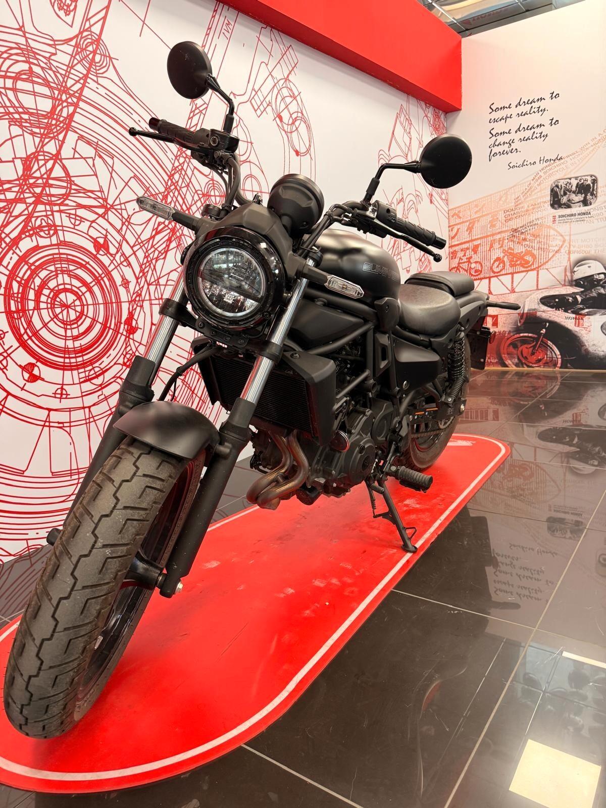 Kawasaki Eliminator 500 DEMO