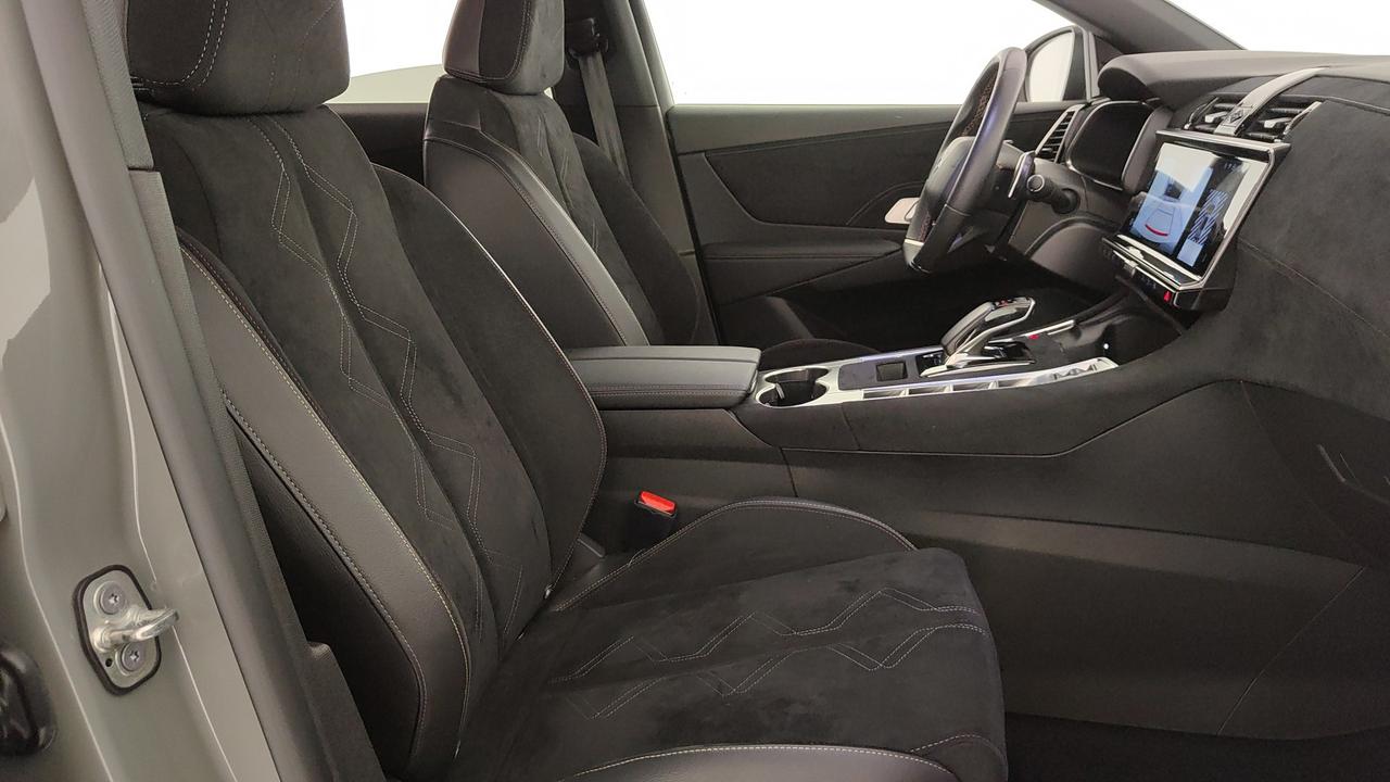 DS DS7 1.6 e-tense phev Performance Line+ 225cv auto