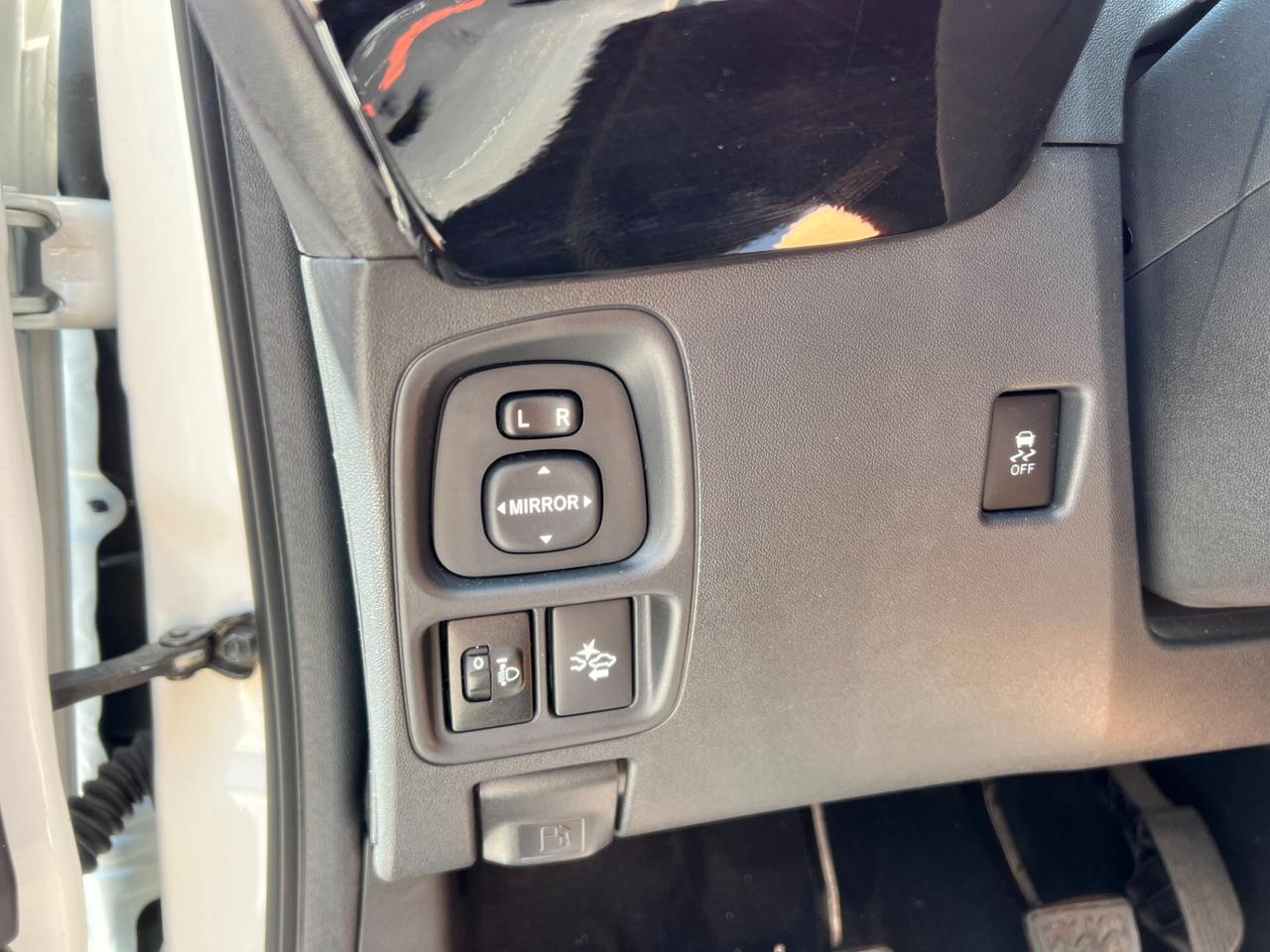 Toyota Aygo Connect 1.0 VVT-i 72 CV 5P. x-clusiv FULL