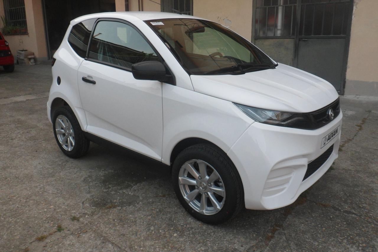 Aixam City Pack Ambition nuova MY 25 motore kubota EURO 5 PLUS