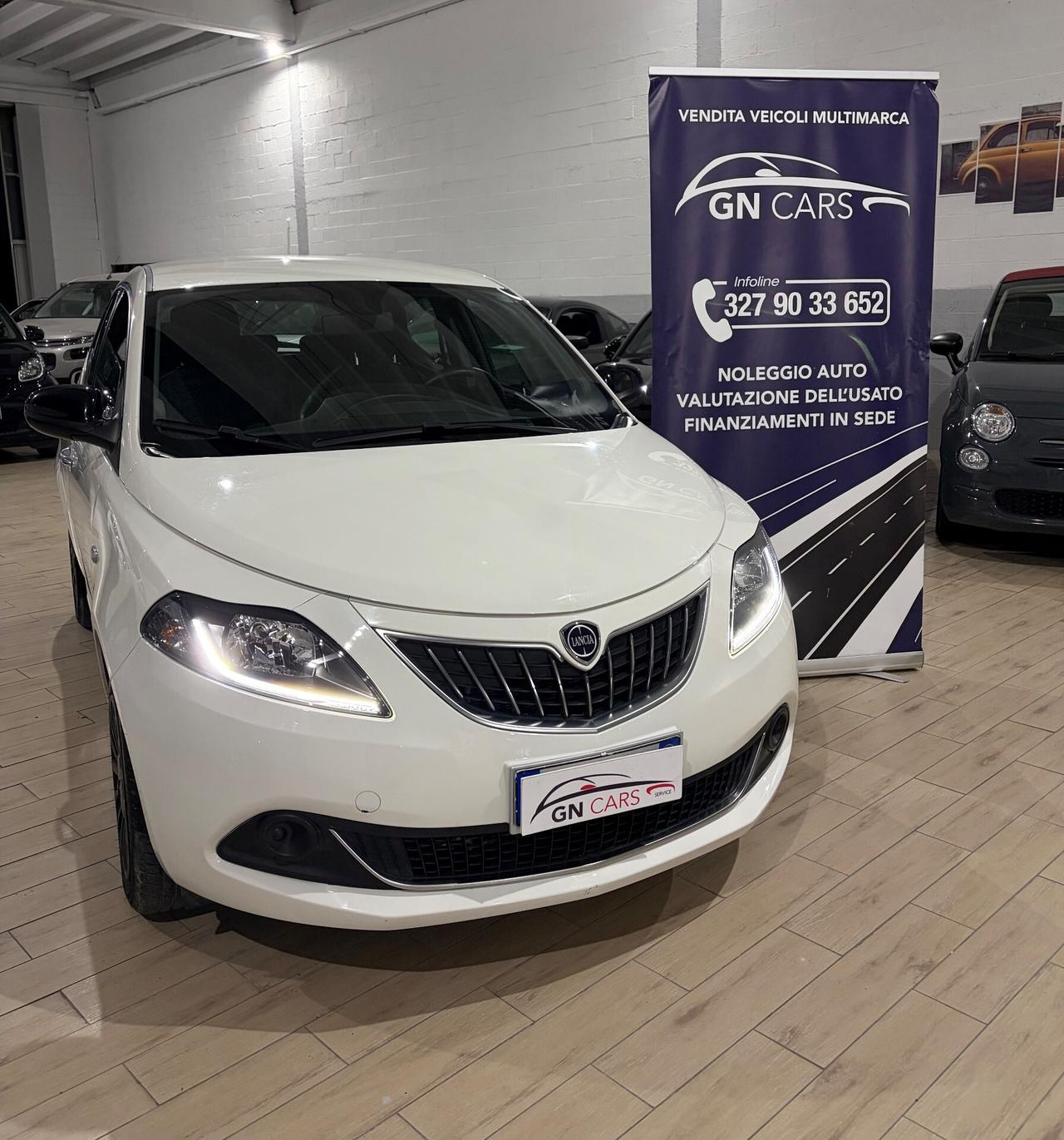 Lancia Ypsilon 1.0 Firefly hybrid