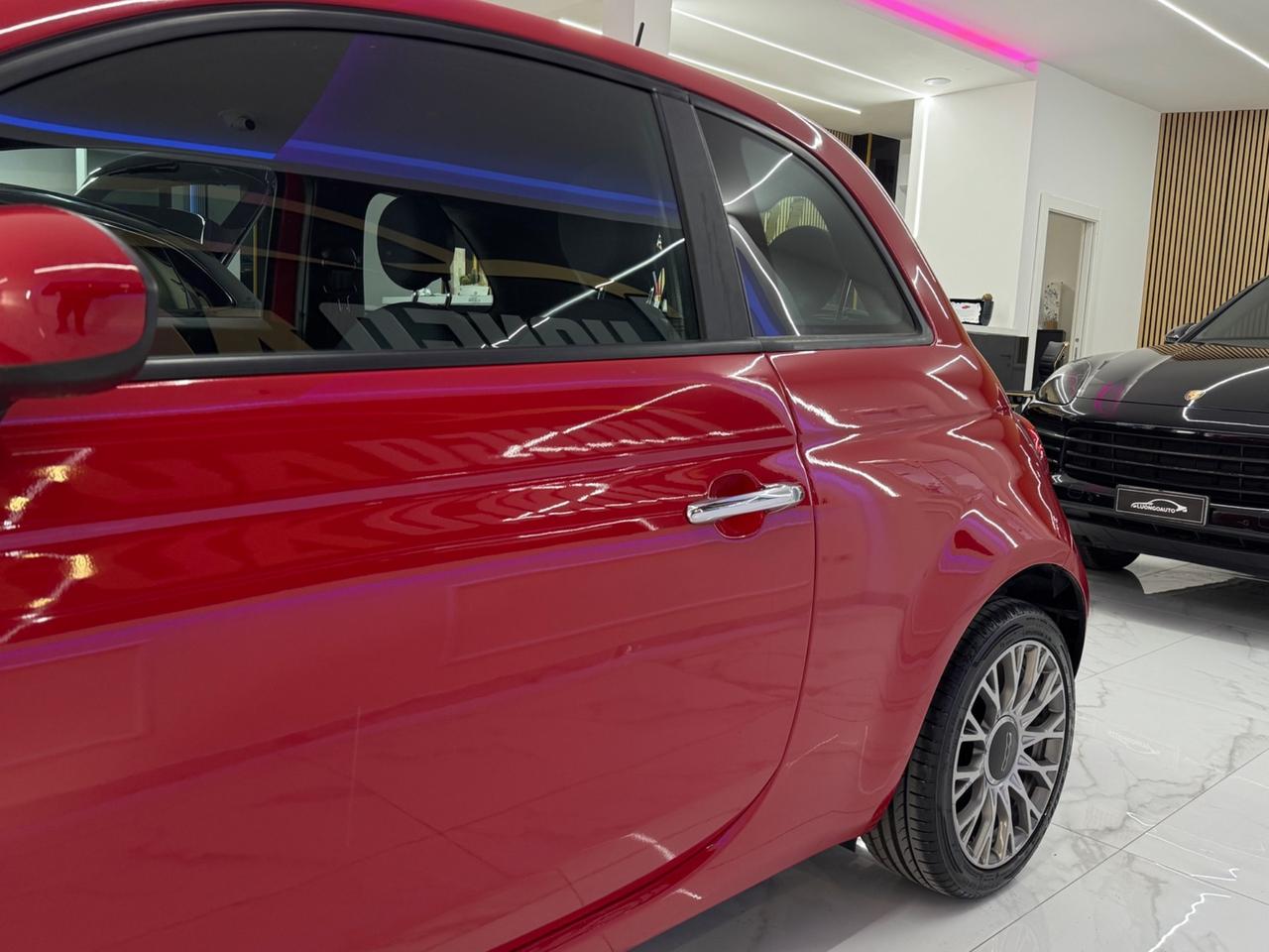 Fiat 500 1.0 Hybrid Red Full Optional