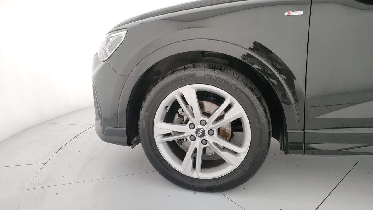 AUDI Q3 2019 Sportback - Q3 Sportback 35 2.0 tdi S line edition s-tronic