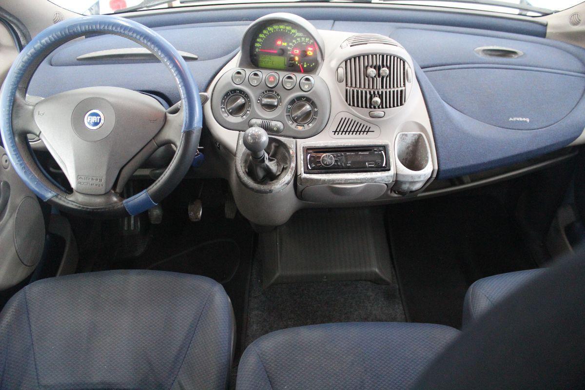 FIAT - Multipla - 1.9 MJT Active