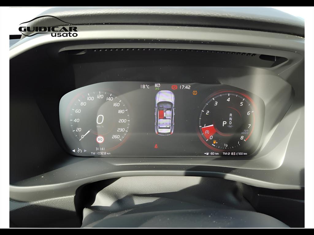 VOLVO XC40 - XC40 1.5 t2 Momentum Pro auto my21