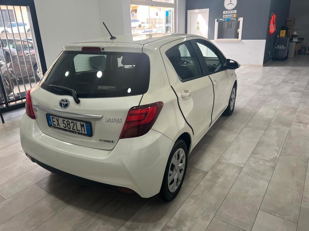 Toyota Yaris 1.5 Hybrid 5 porte Active