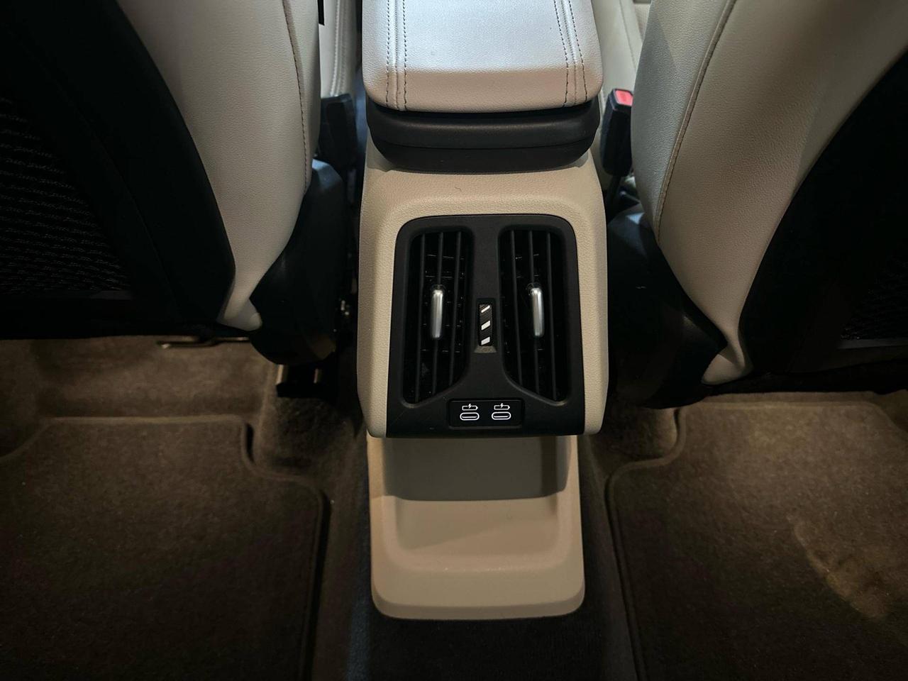 BMW Serie 2 220i Active Tourer mhev 48V