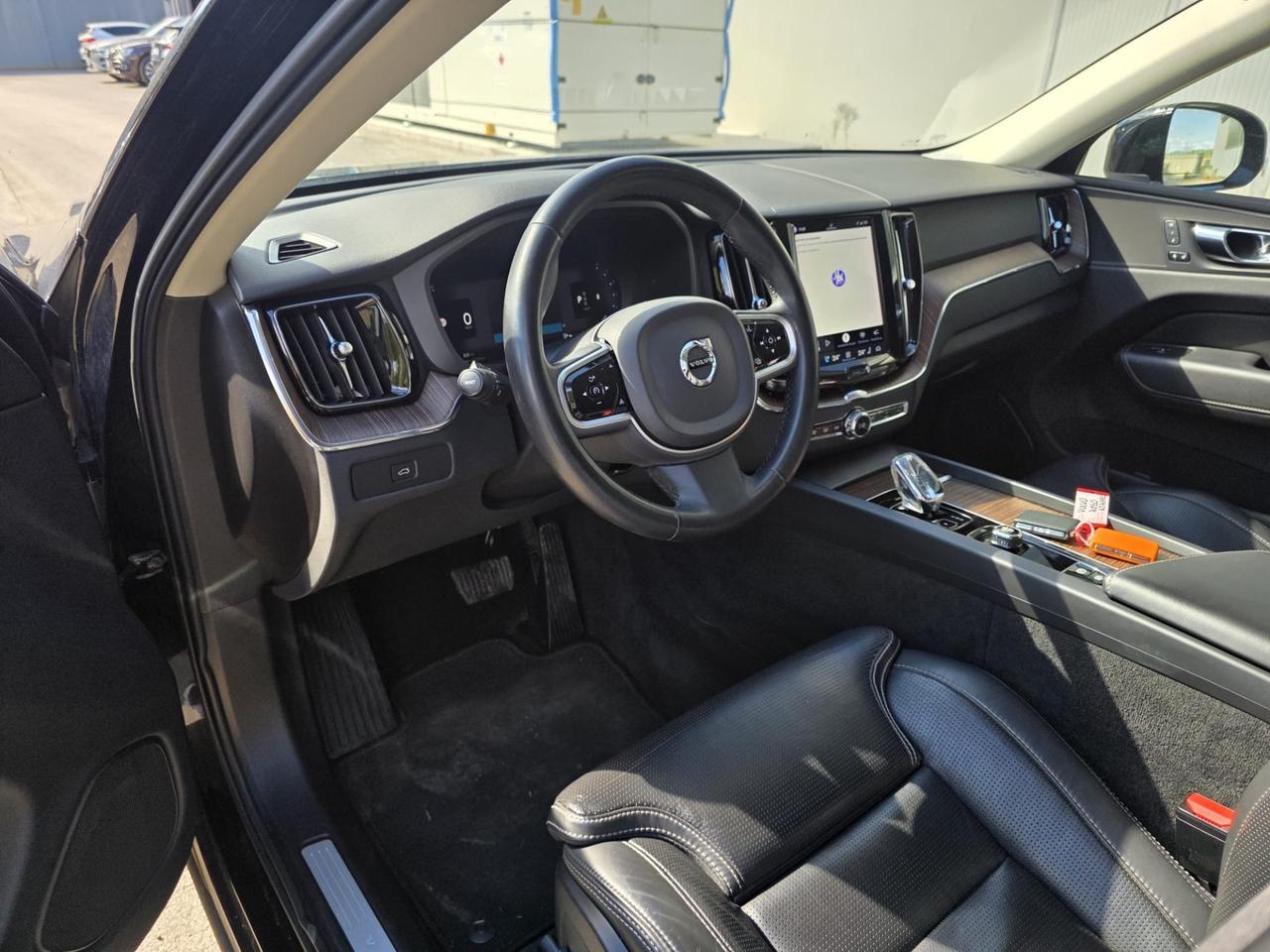 Volvo XC 60 XC60 B4 automatico Plus Dark