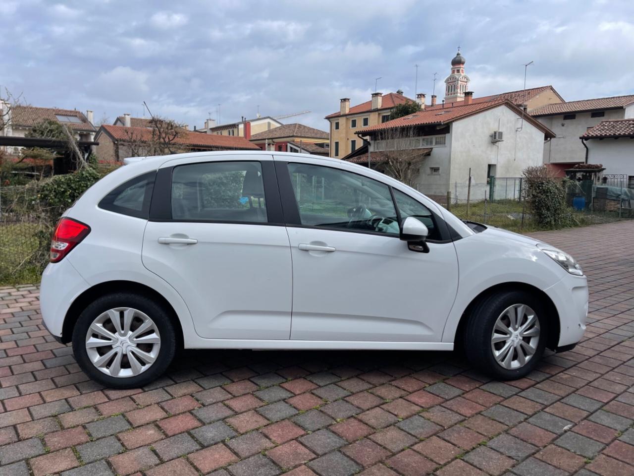 Citroen C3 1.1 Exclusive a no 2011 127.000 km