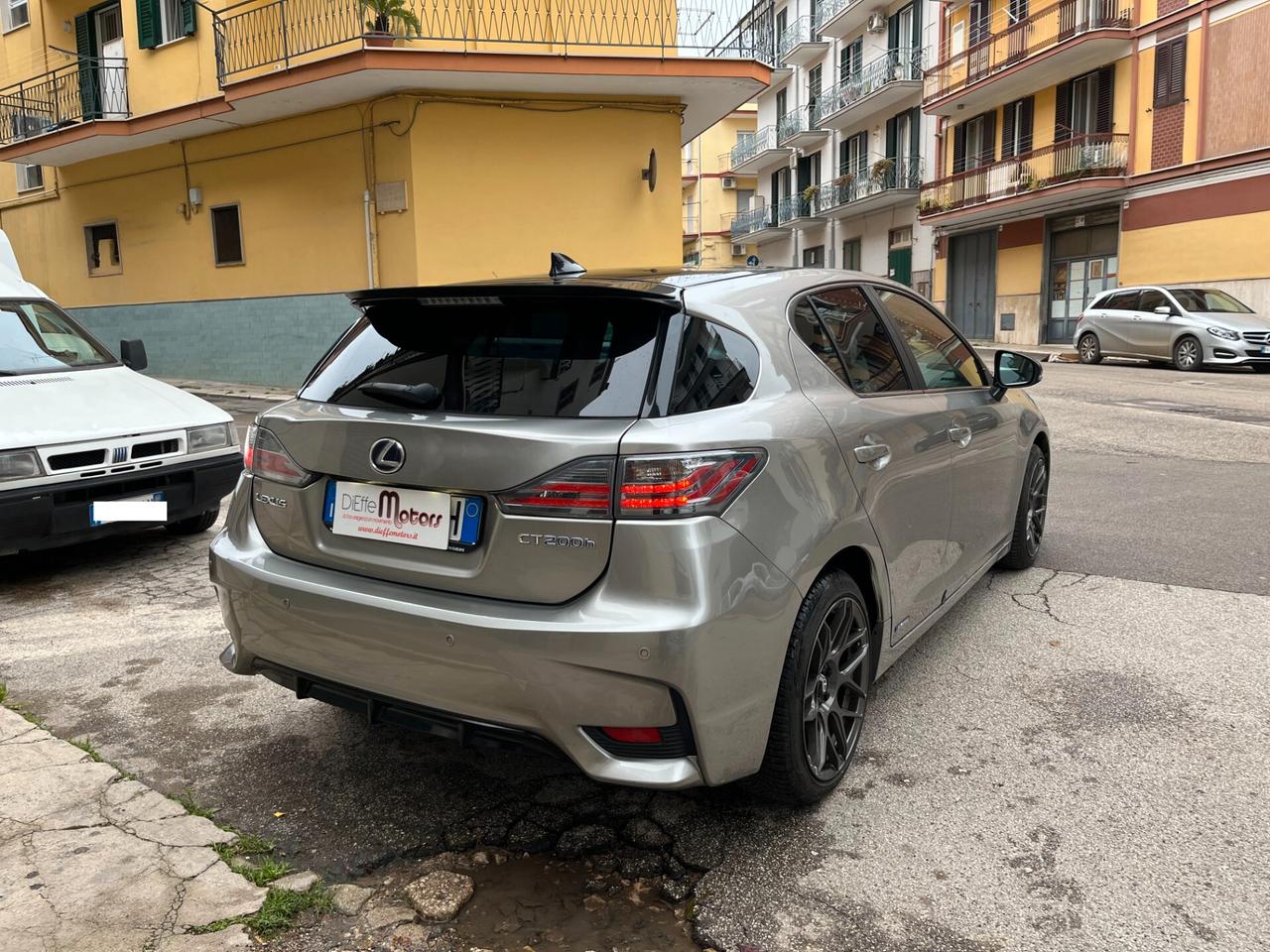 Lexus CT 200h Hybrid Black Style