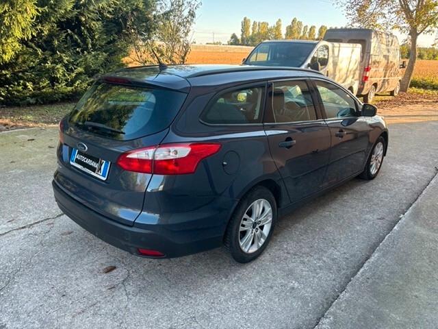 FORD FOCUS 1.6 TDCi RESTYLING CONDIZIONI DA VETRINA GUARDA