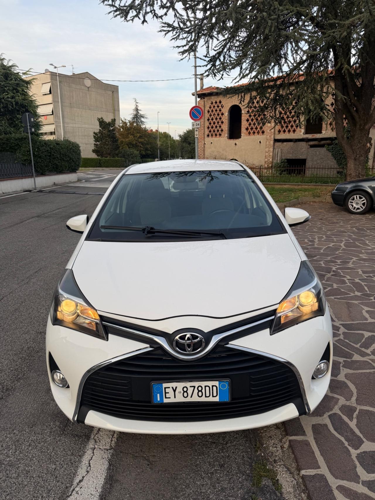 Toyota Yaris 1.0 5 porte