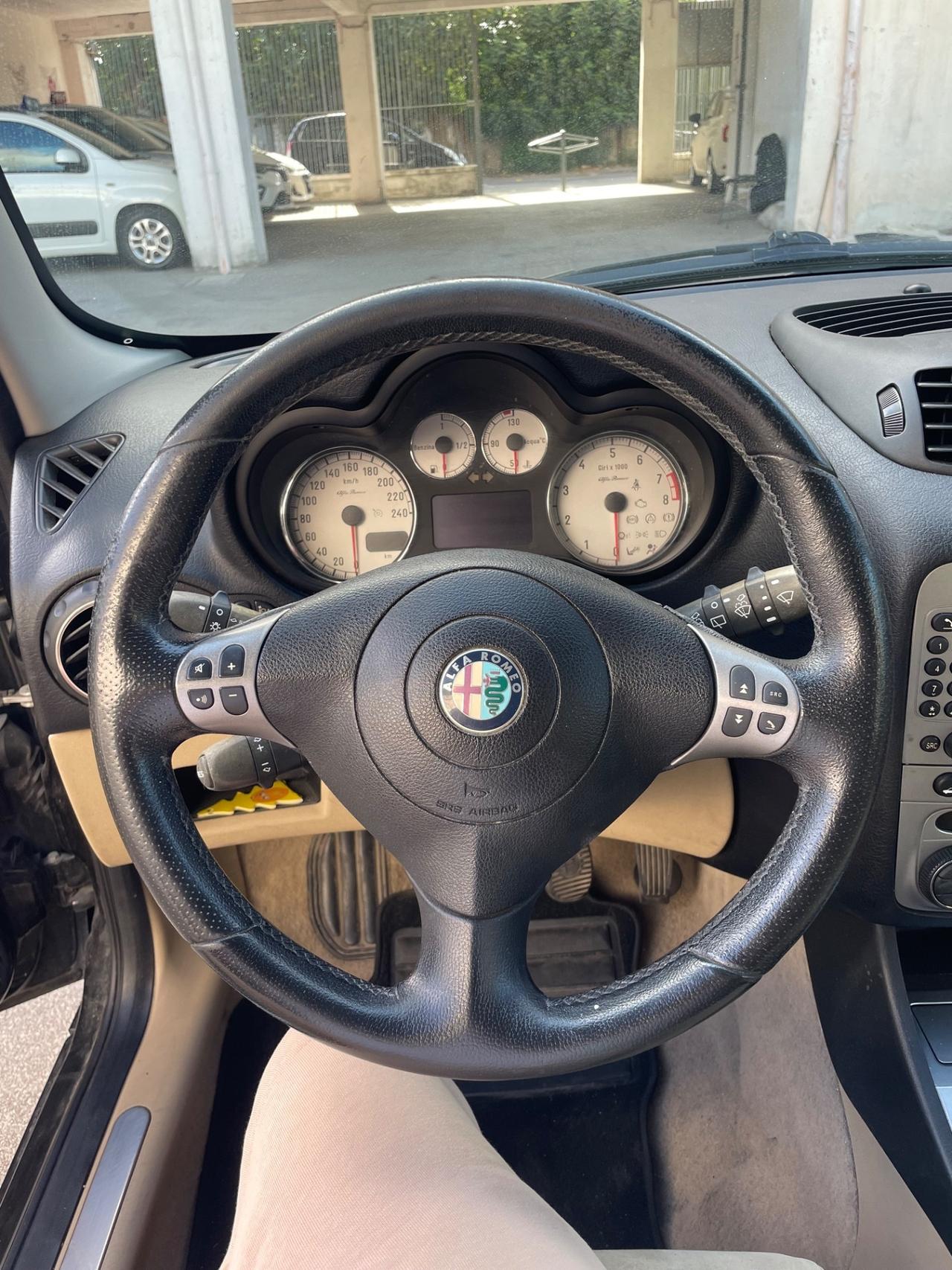 Alfa Romeo 147 1.6 16V TS 5 porte Distinctive