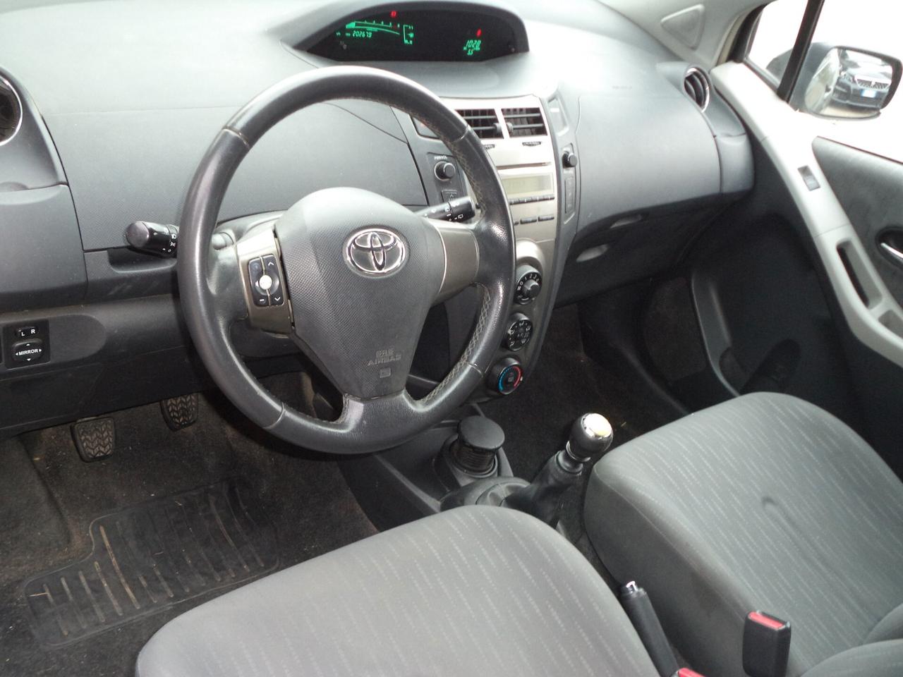 Toyota Yaris 1.4 D-4D DPF 5 porte M-MT Sol OK NEOPATENTATI