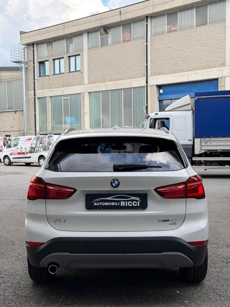 Bmw X1 sDrive18i 140cv