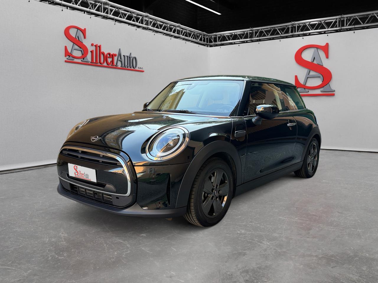 Mini 3 Porte Cooper Essential 1.5 Twin Power Turbo " Cambio Manuale "