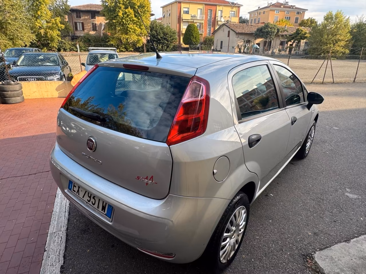 Fiat Punto Anno 2015 1.4 Benz/Metano 8V 5 porte