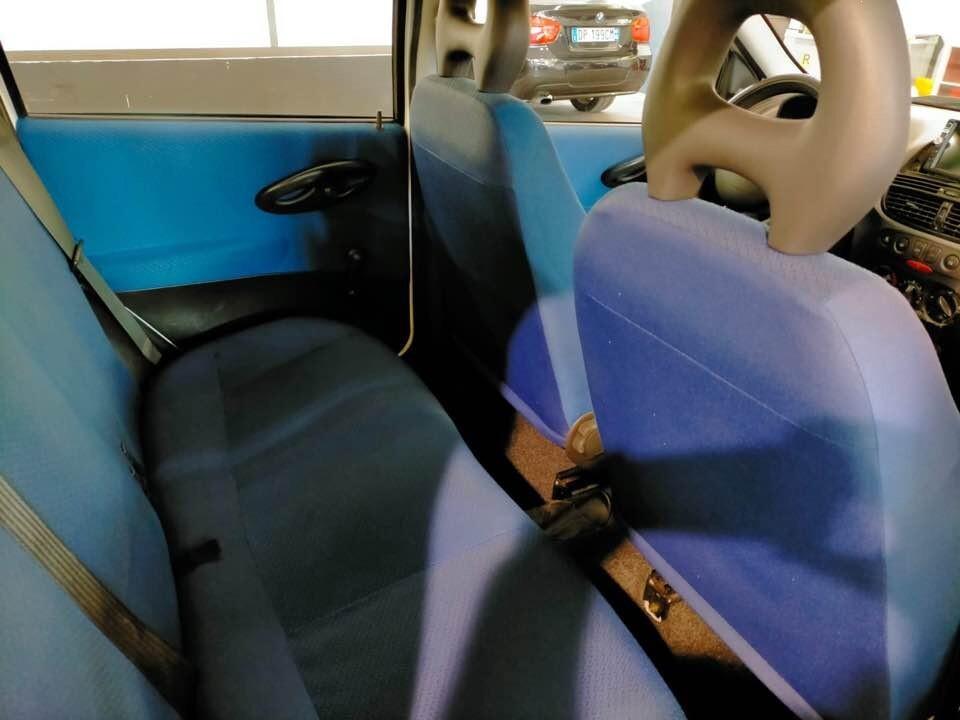 Fiat Punto 1.2 5 porte CLIMA